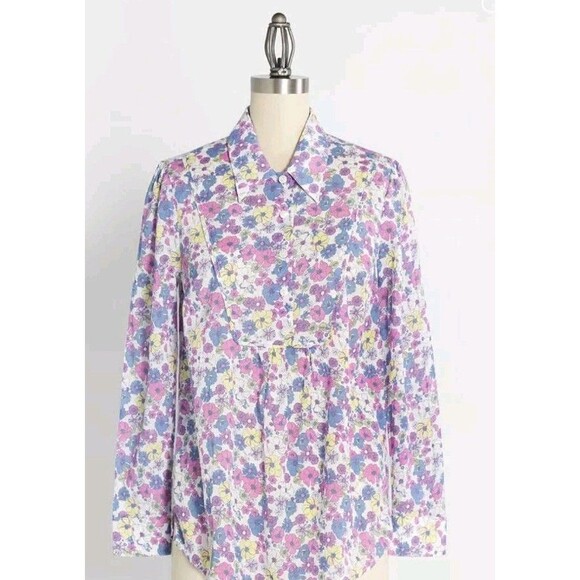 NWT Modcloth Size M Flower Patch Pleasantries Shirt White Purple Floral Cotton - Picture 1 of 11